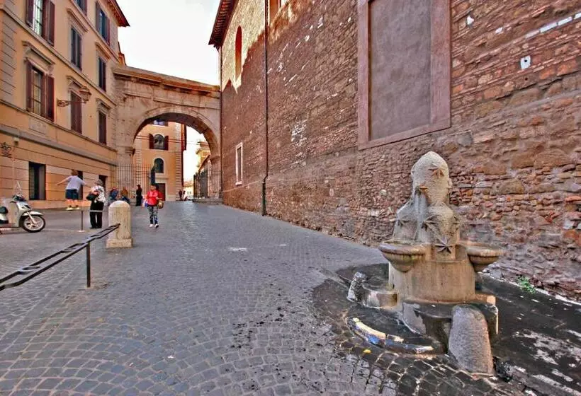 تختخواب و صبحانه Happy Seasons