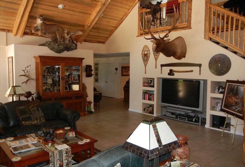 צימר Rocky Point Ranch, Montana