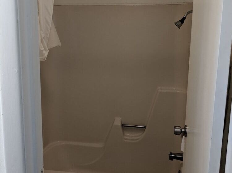 Clarence Inn Extended Stay