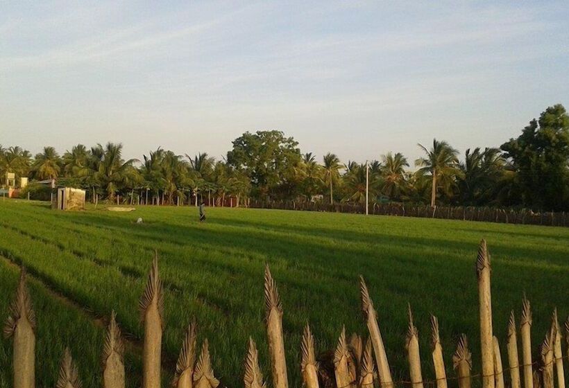 簡易ホテル Sea Zone Hotel Nilaveli