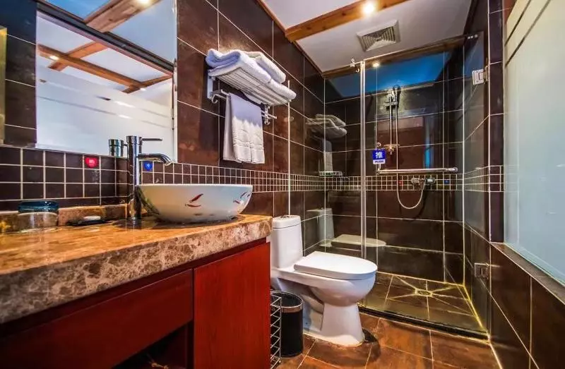 فندق Days Inn Frontier Emeishan