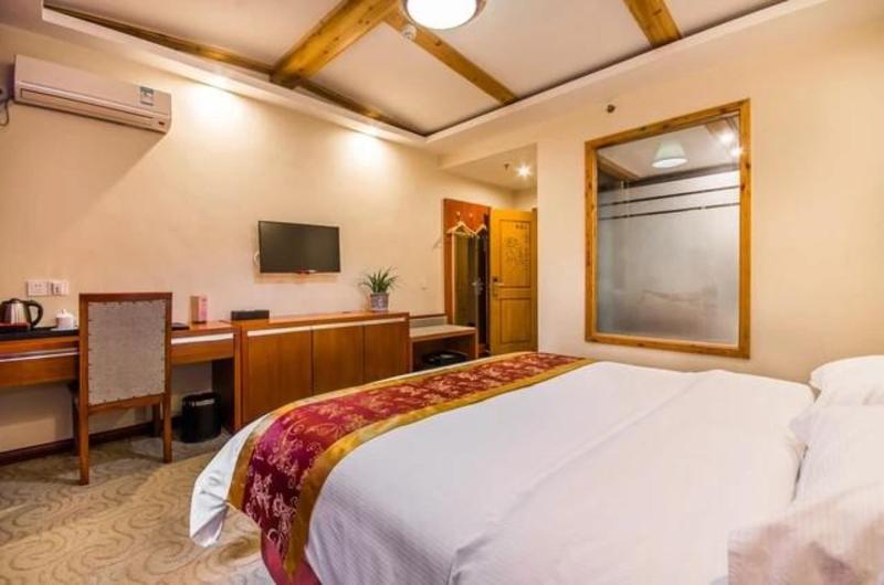 فندق Days Inn Frontier Emeishan