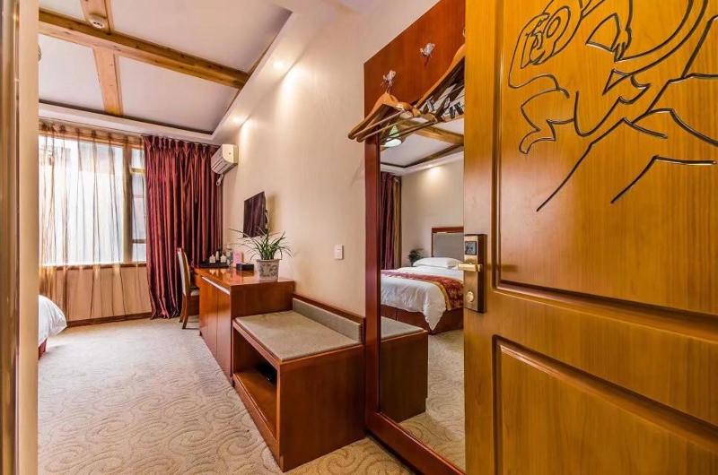 فندق Days Inn Frontier Emeishan