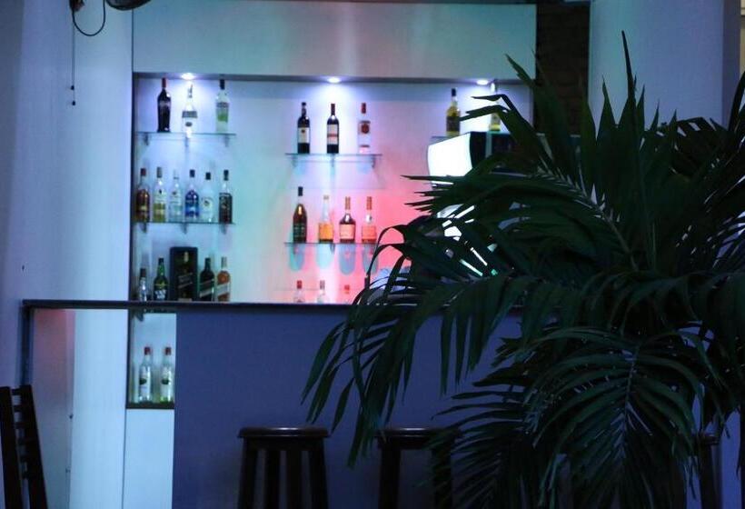 호텔 Gamodh Citadel Resort