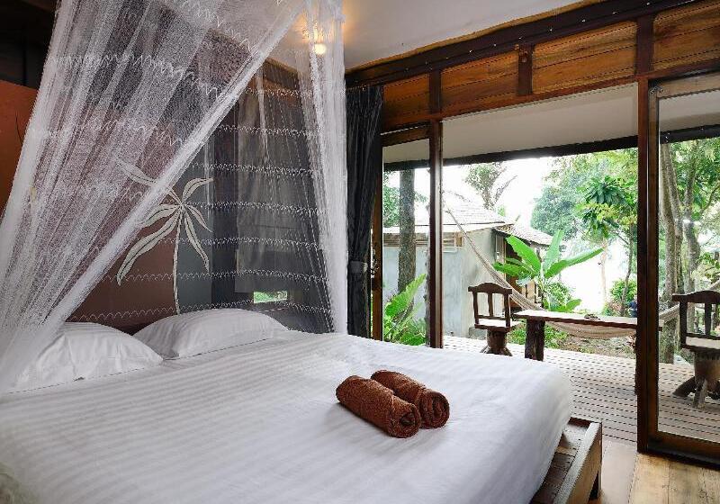 בית מלון כפרי Koh Kood Resort