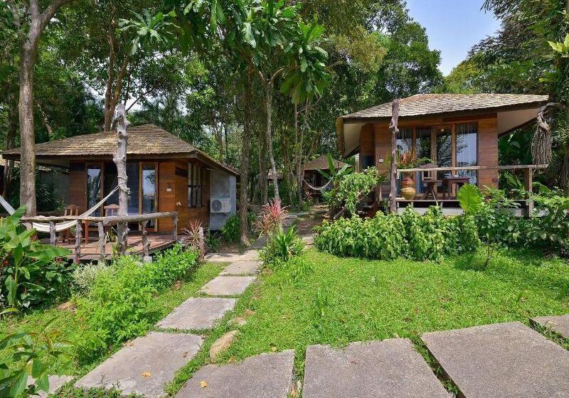 בית מלון כפרי Koh Kood Resort