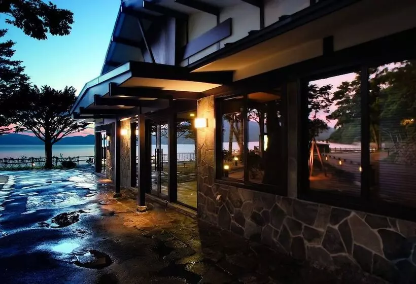 Hotelli Lakeside Villa Suimeikaku