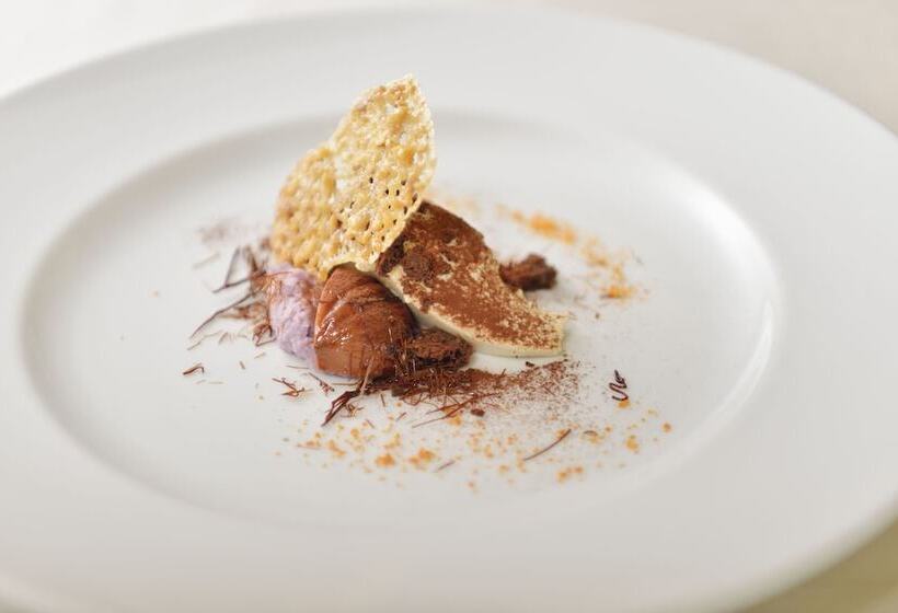 Otel Lakeside Villa Suimeikaku