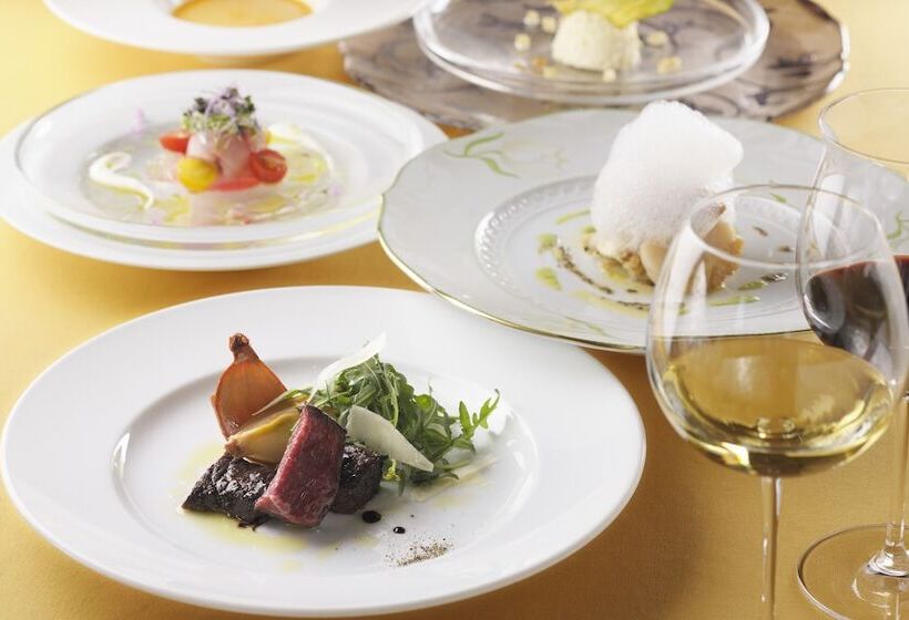 Otel Lakeside Villa Suimeikaku