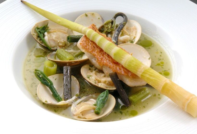 Otel Lakeside Villa Suimeikaku