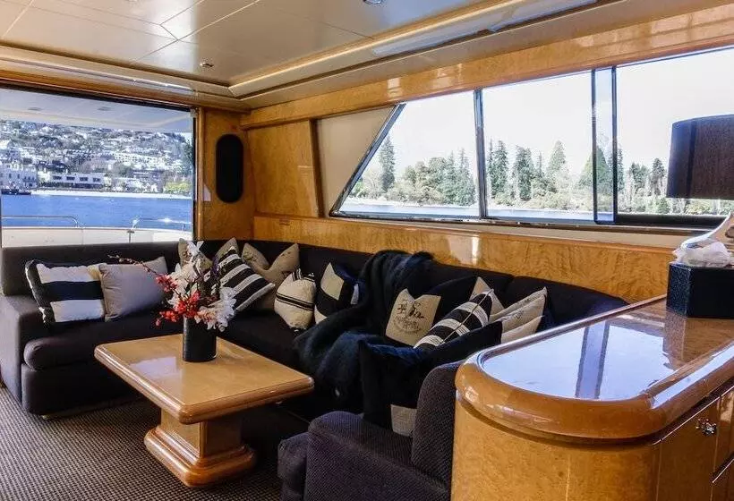 Отель Pacific Jemm   Luxury Super Yacht