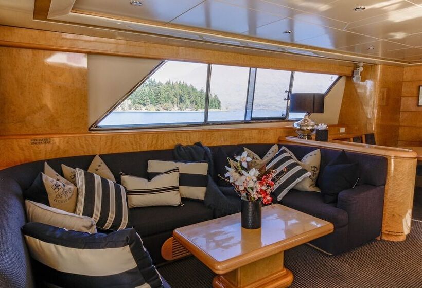 Отель Pacific Jemm   Luxury Super Yacht