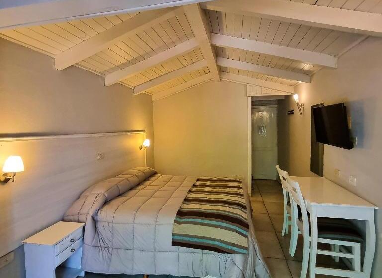 ホテル Tirol D'andrea