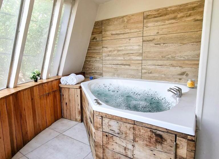 ホテル Tirol D'andrea