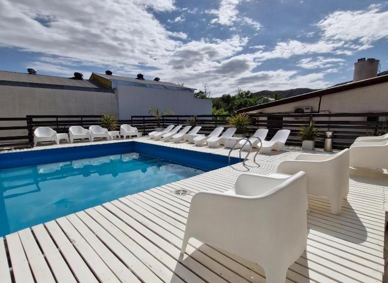 ホテル Tirol D'andrea