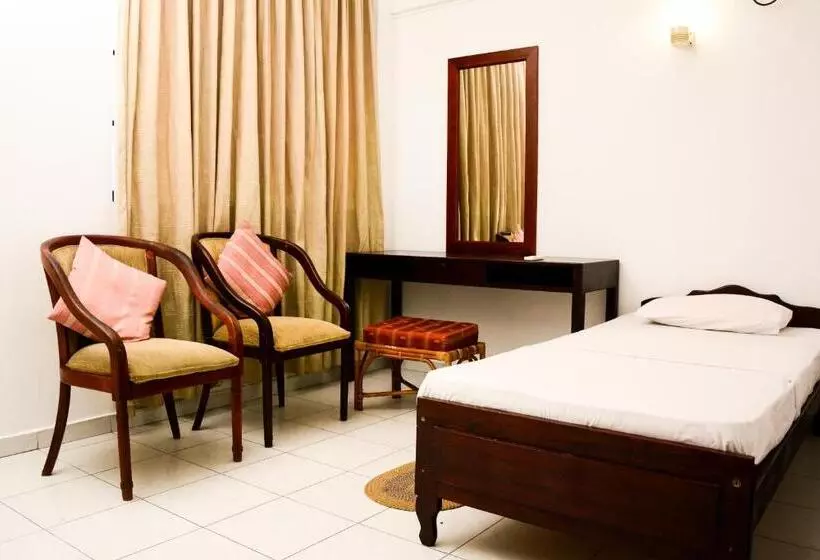 Hotelli Ykd Tourist Rest