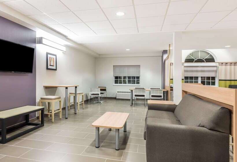 Microtel Inn & Suites By Wyndham Beaver Falls