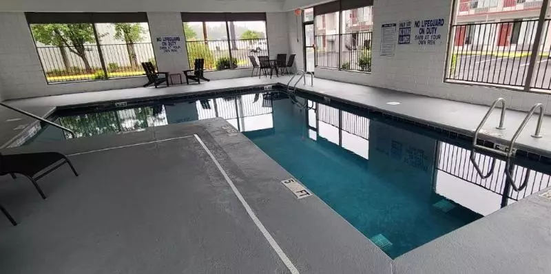 فندق على الطريق Travel Inn