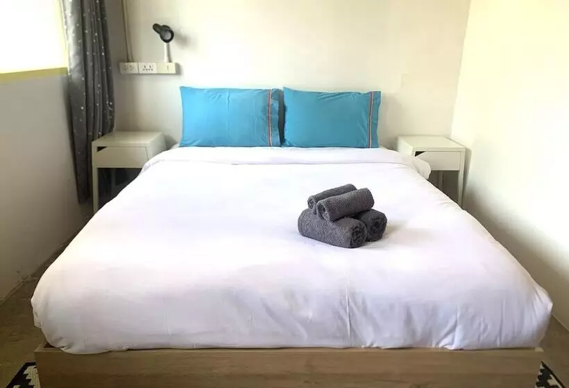 Majatalo Sleep Sheep Phuket Hostel Sha