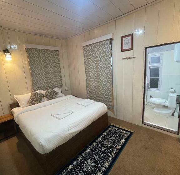 هتل Apple Valley Cottages Lachung