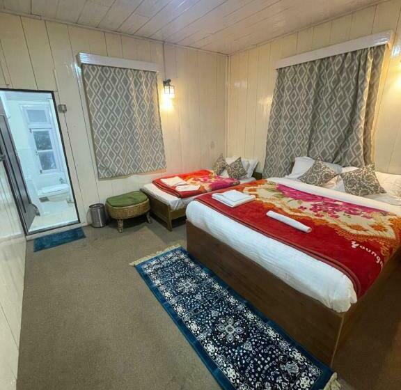 هتل Apple Valley Cottages Lachung