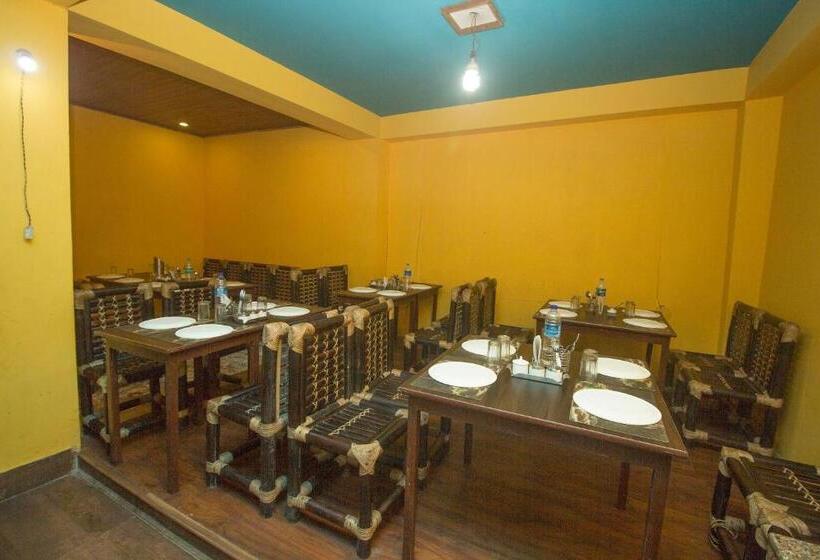 Collection O Hotel Oak Ridge