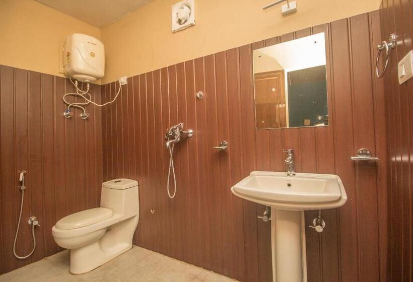 Collection O Hotel Oak Ridge