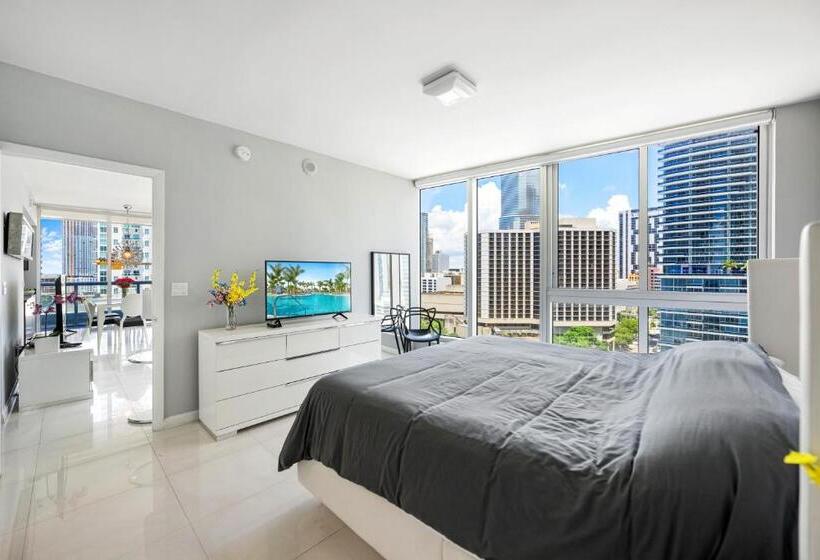 Icon Brickell Miami Condo In Downtown 2bd 2ba
