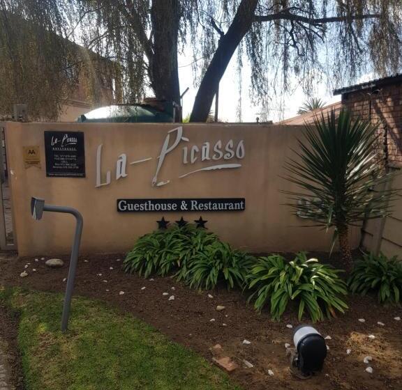 Aamiaismajoitus (B&B) La Picasso