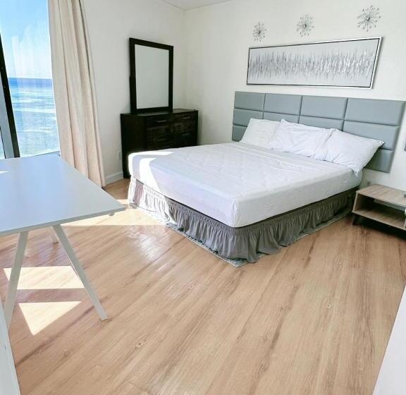 ホテル Alupang Beach Tower, Upgraded Units