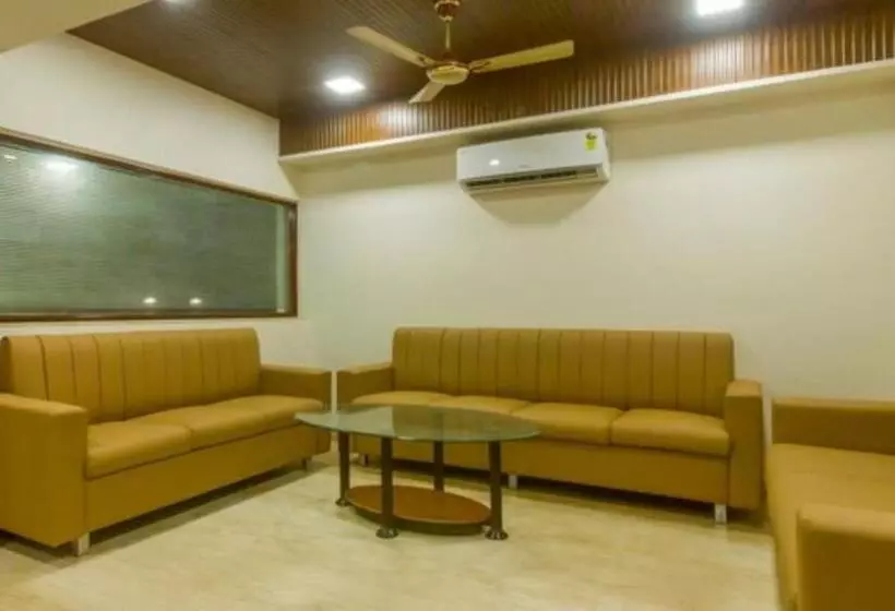 Hotelli Metro Palace