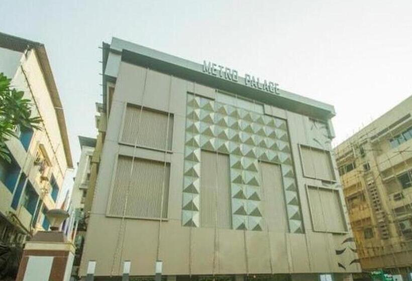 ホテル Metro Palace