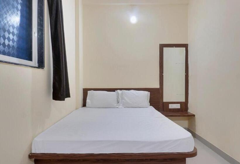 Szálloda Spot On Sayadri Lodge