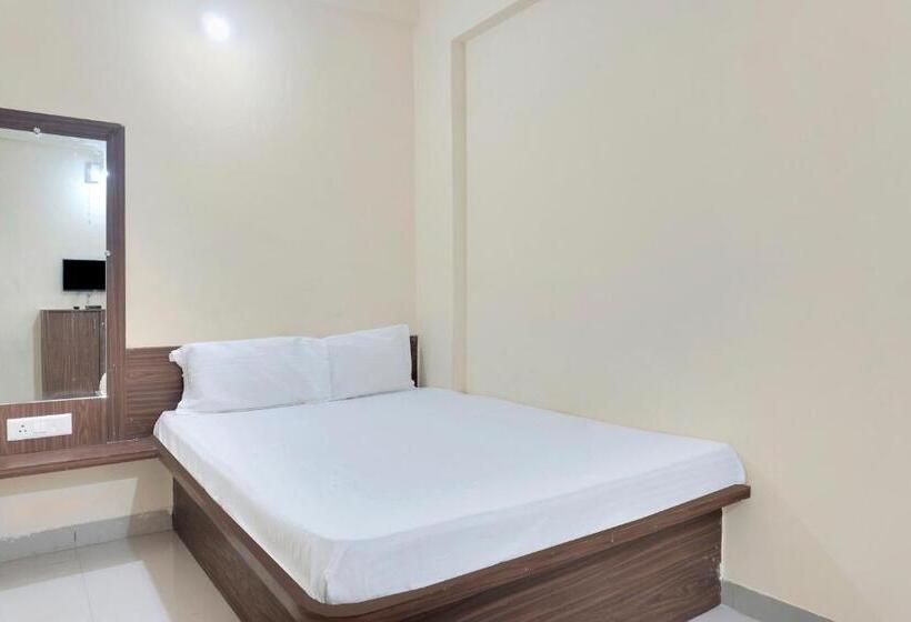 Szálloda Spot On Sayadri Lodge