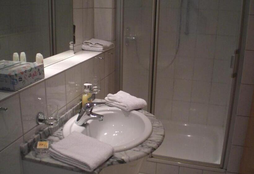 펜션 Gästehaus Am Ahr Radweg