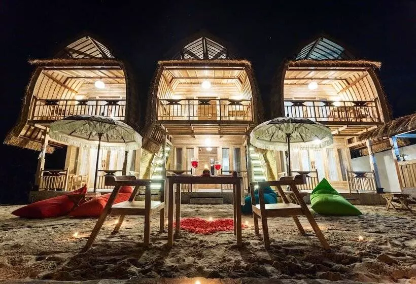 ペンション The Dewi Premier