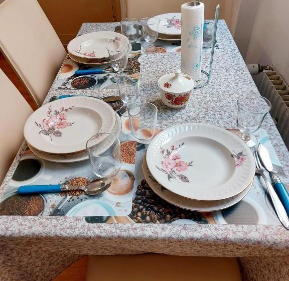 تختخواب و صبحانه Genova Rooms Serra B