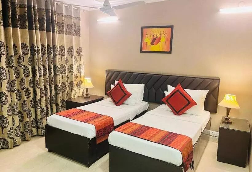هتل Abode Residency Safdarjung Enclave Near U S Embassy Delhi