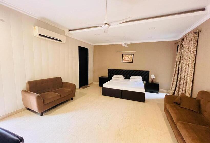 فندق Abode Residency Safdarjung Enclave Near U S Embassy Delhi