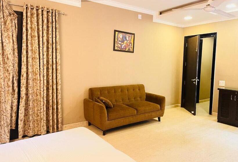 فندق Abode Residency Safdarjung Enclave Near U S Embassy Delhi