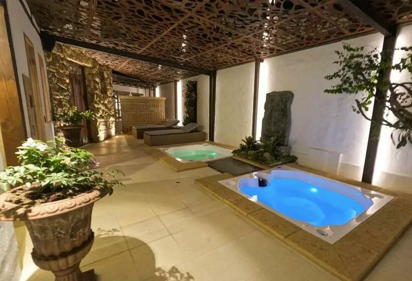 Hotelli Boutique El Carmel