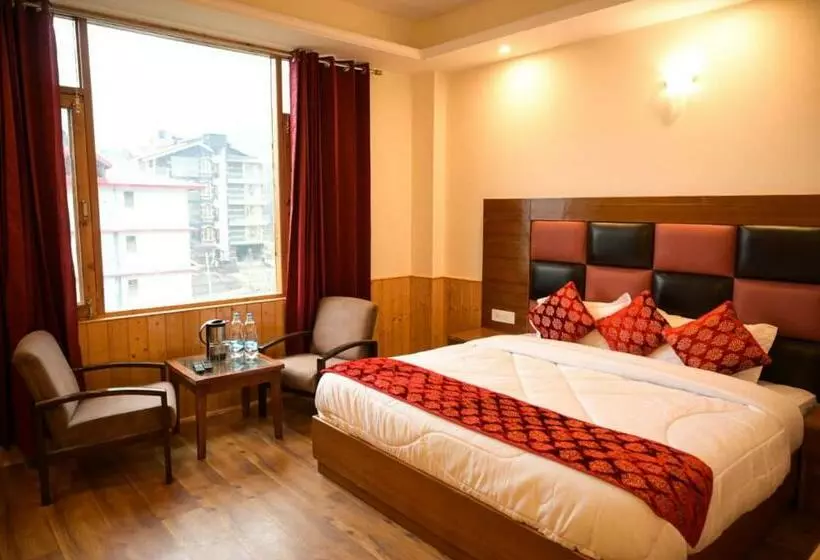 Hotelli Lotus Inn Rohtang View