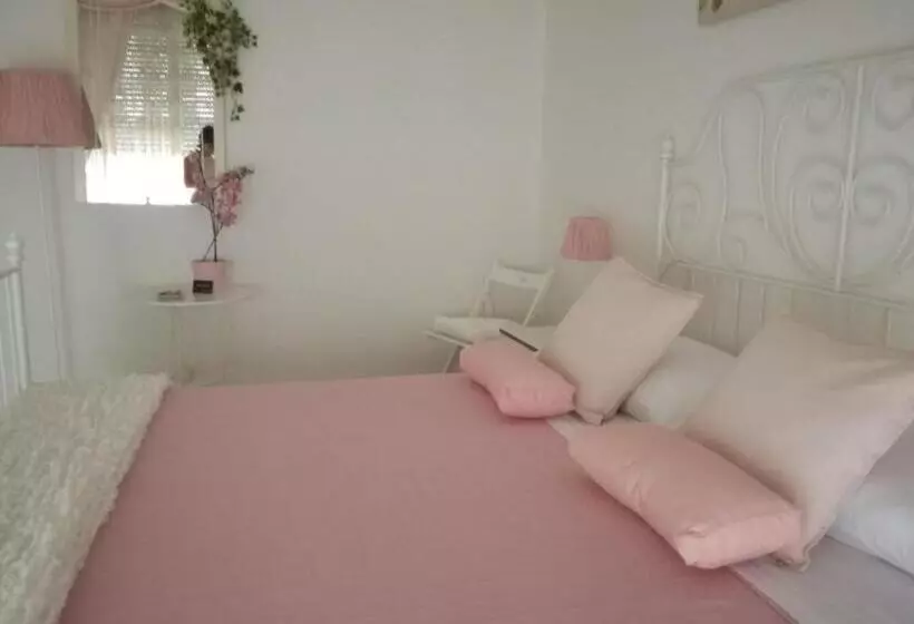 Aamiaismajoitus (B&B) La Casa Di Isabella Loreto