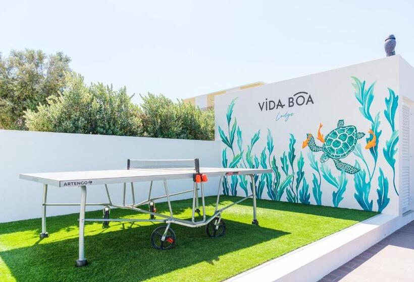 تختخواب و صبحانه Vida Boa Lodge