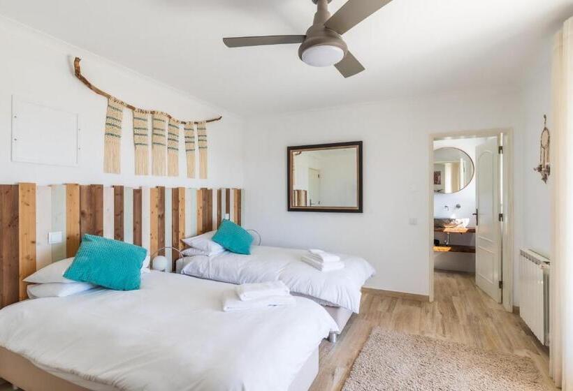 تختخواب و صبحانه Vida Boa Lodge