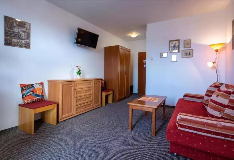 Majatalo Maravar   Pivný Wellness Adults Only