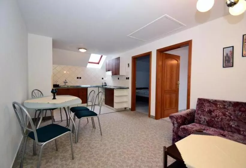 Majatalo Apartmány Florian