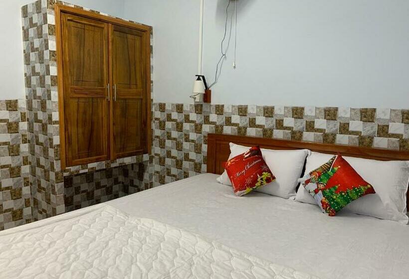 هاستل Thảo Trân