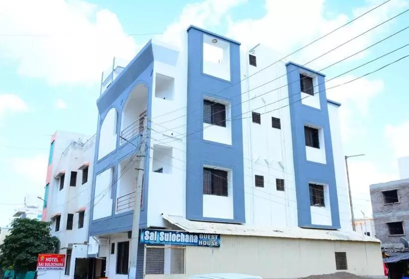 Hotelli Sai Sulochana