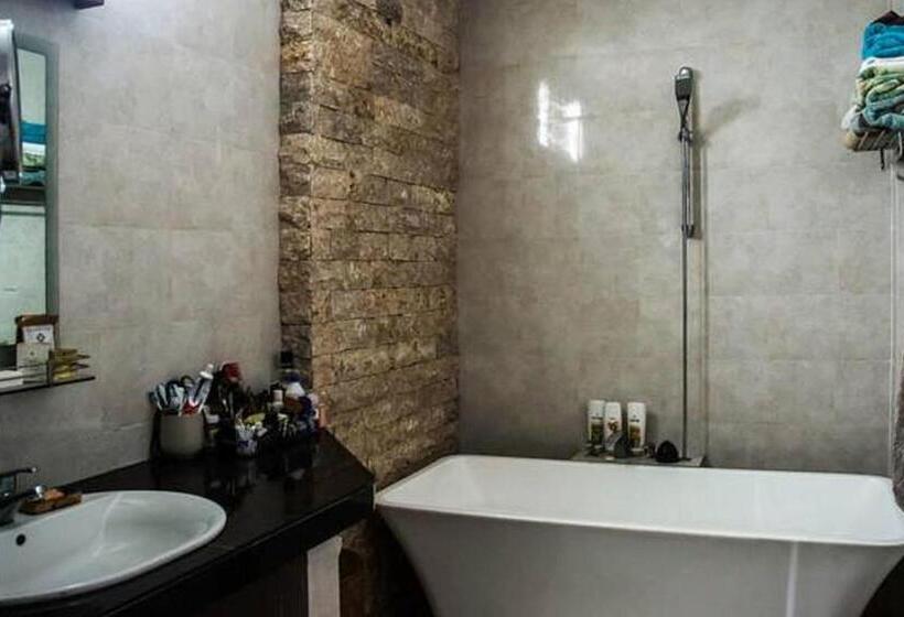 بنسيون Jiwa S House